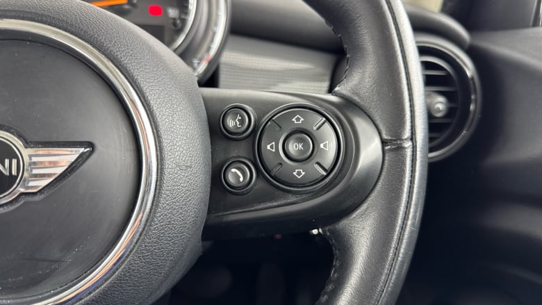 MINI Hatchback 1.5 Cooper 5dr Petrol Hatchback